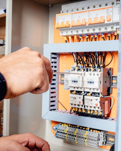 Montagem de Quadros de Comando